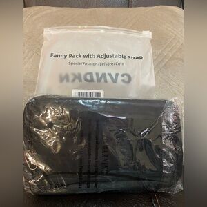 Fanny pack with adjustable strap